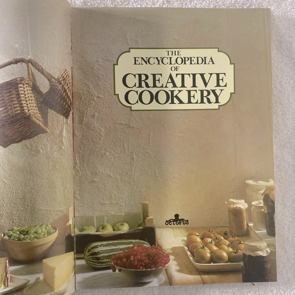 The Encyclopedia Of Creative  Cookery Hard Cover Cookbook - Picture 4 of 15